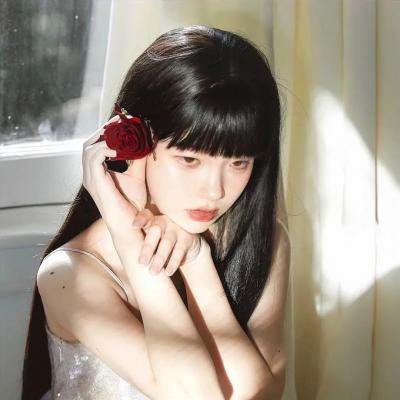 战舰春光
